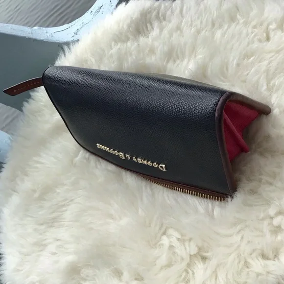 Dooney & Bourke All Weather Leather Long Zip Around Multi-compartment Clutch Bag - Picture 7 of 10